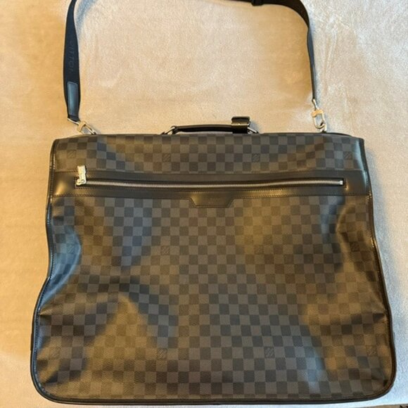 LOUIS VUITTON Garment Bag (3 hanger, pre owned, like new!) - Picture 1 of 15